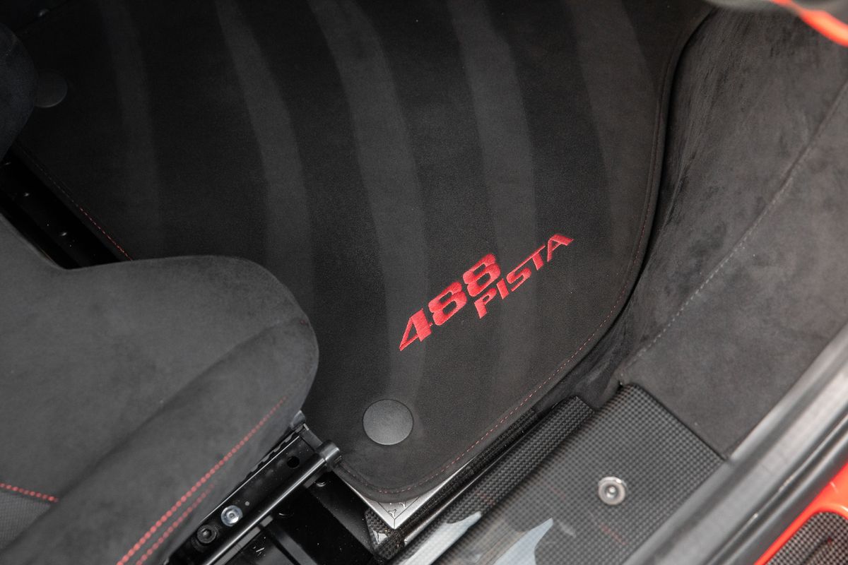 2020 Ferrari 488 Pista 3.9T V8 F1 DCT