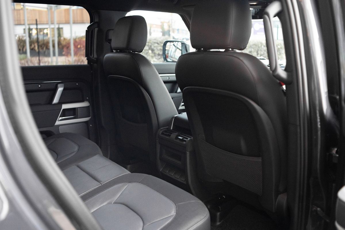 2022 Land Rover Defener URBAN 110 3.0 D250 MHEV X-Dynamic S