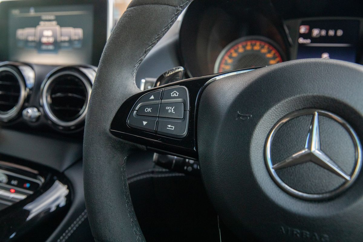 2019 Mercedes-Benz AMG GT-R Premium