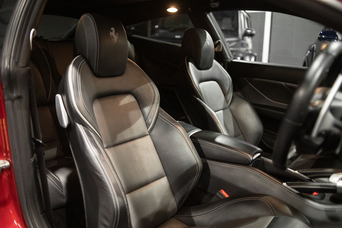 2012 Ferrari FF V12