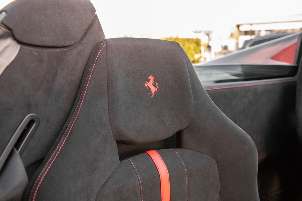 2020 Ferrari 488 Pista Spider 3.9T DCT