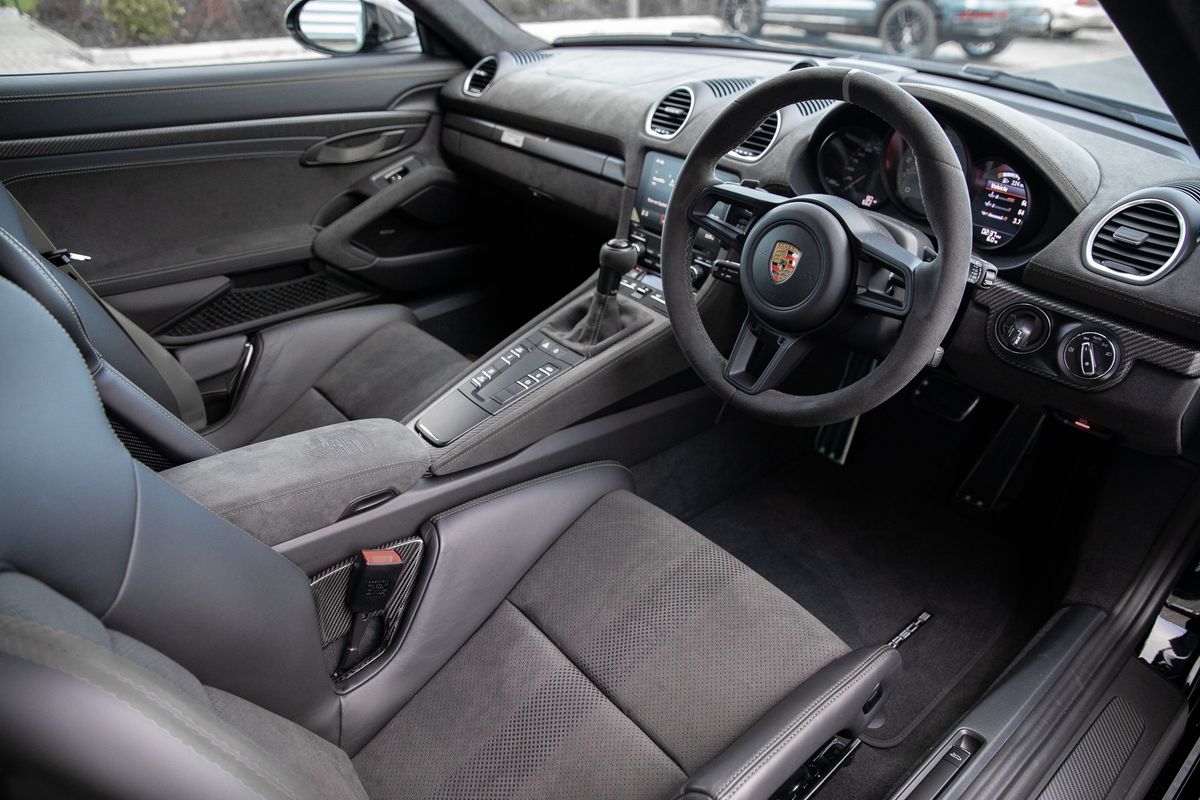 2022 Porsche 718 Cayman GT4 RS 4.0 PDK