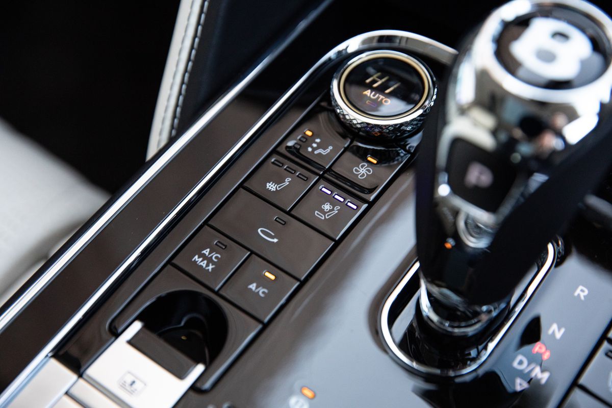 2022 Bentley Flying Spur V8