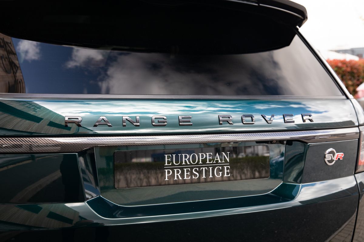 2021 Land Rover Range Rover SVR Carbon Edition