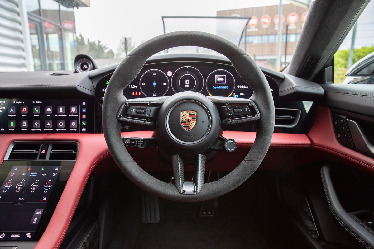 2022 Porsche Taycan Performance Plus 93.4kWh Turbo S Cross Turismo