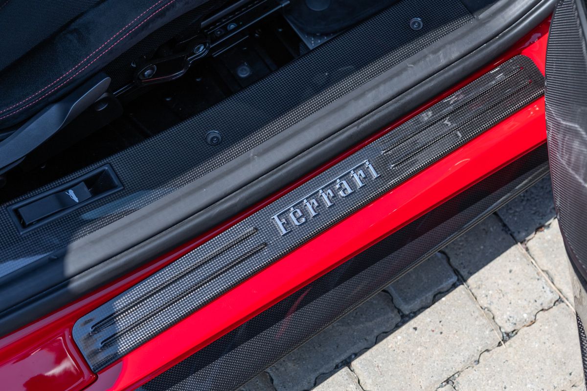 2020 Ferrari 488 Pista 3.9T V8 F1 DCT