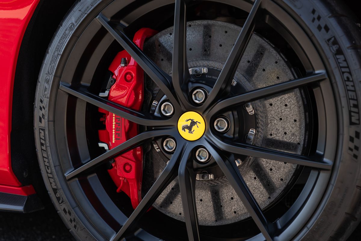 2020 Ferrari 488 Pista 3.9T V8 F1 DCT