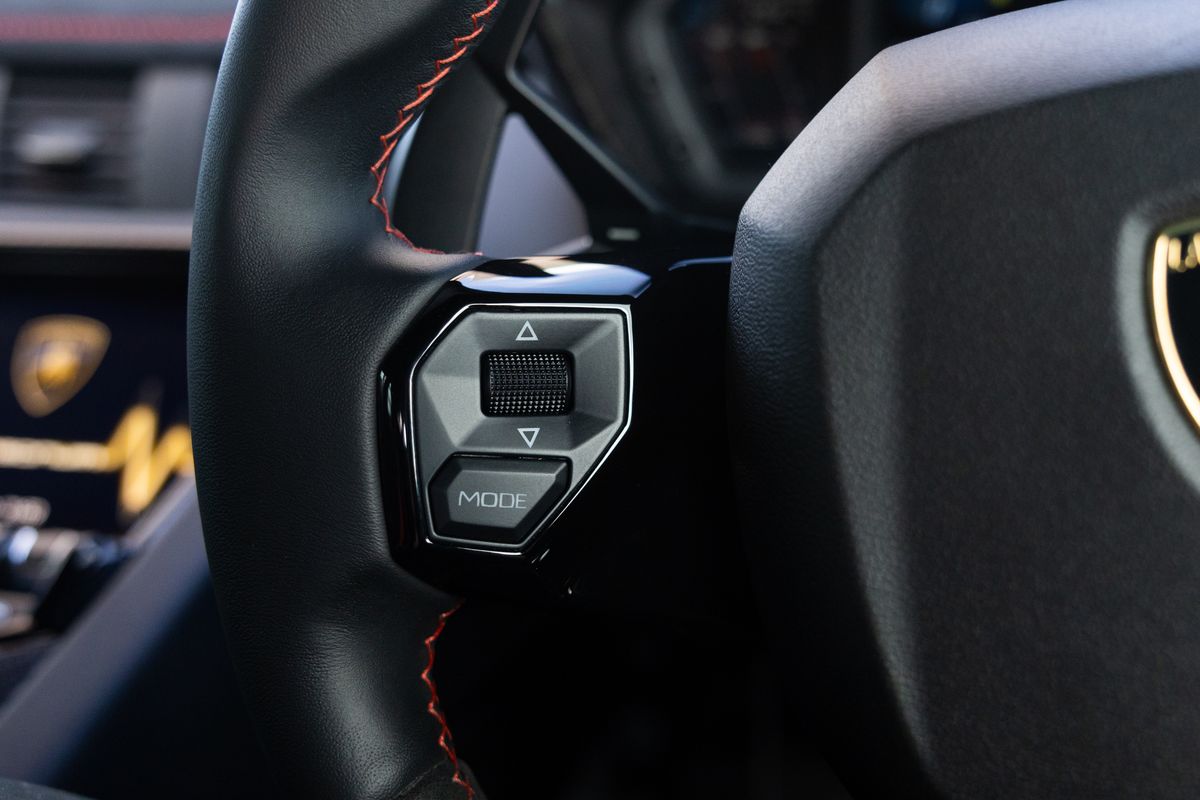2020 Lamborghini Aventador SVJ LP770-4
