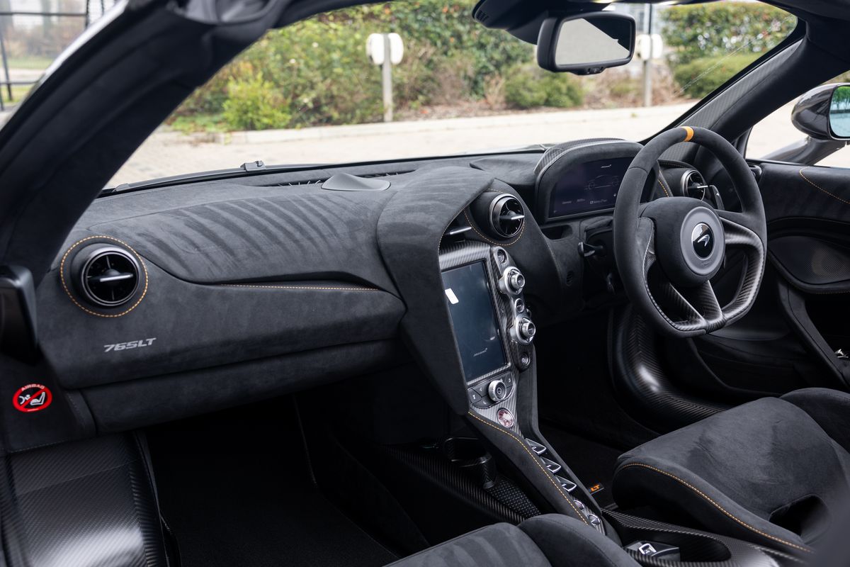 2022 McLaren 765LT Spider