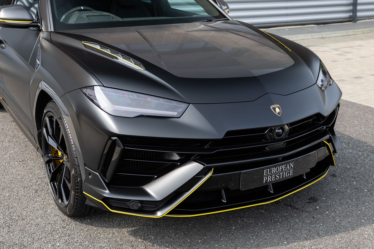 2023 Lamborghini Urus S