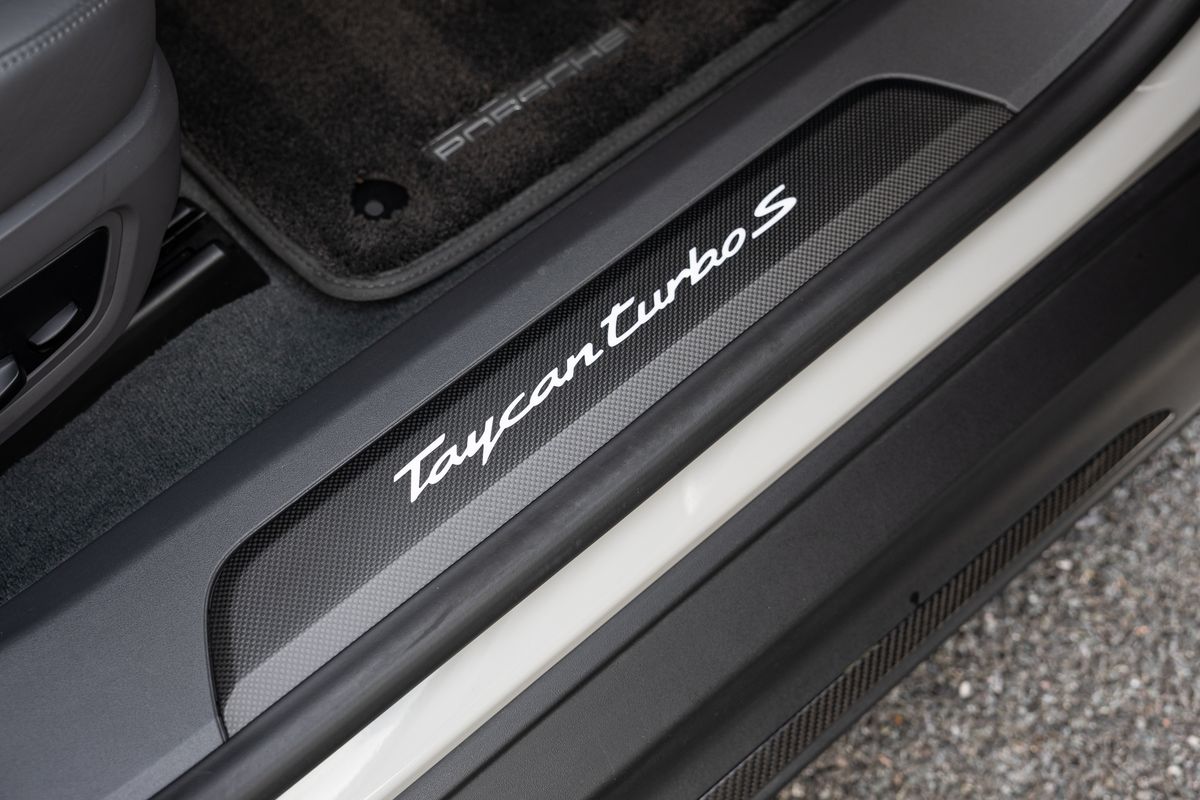 2021 Porsche Taycan Turbo S