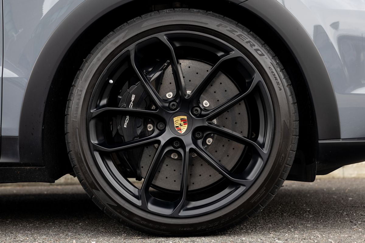 2023 Porsche Cayenne Turbo GT