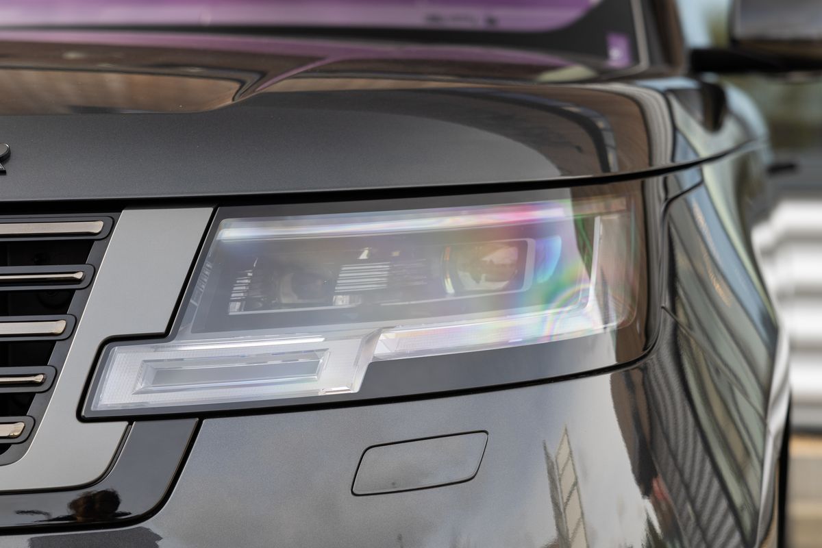 2022 Land Rover Range Rover SV