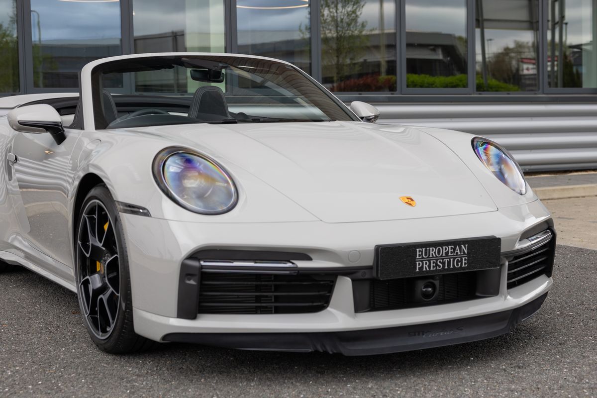 2022 Porsche 911 (992) Turbo S Cabriolet