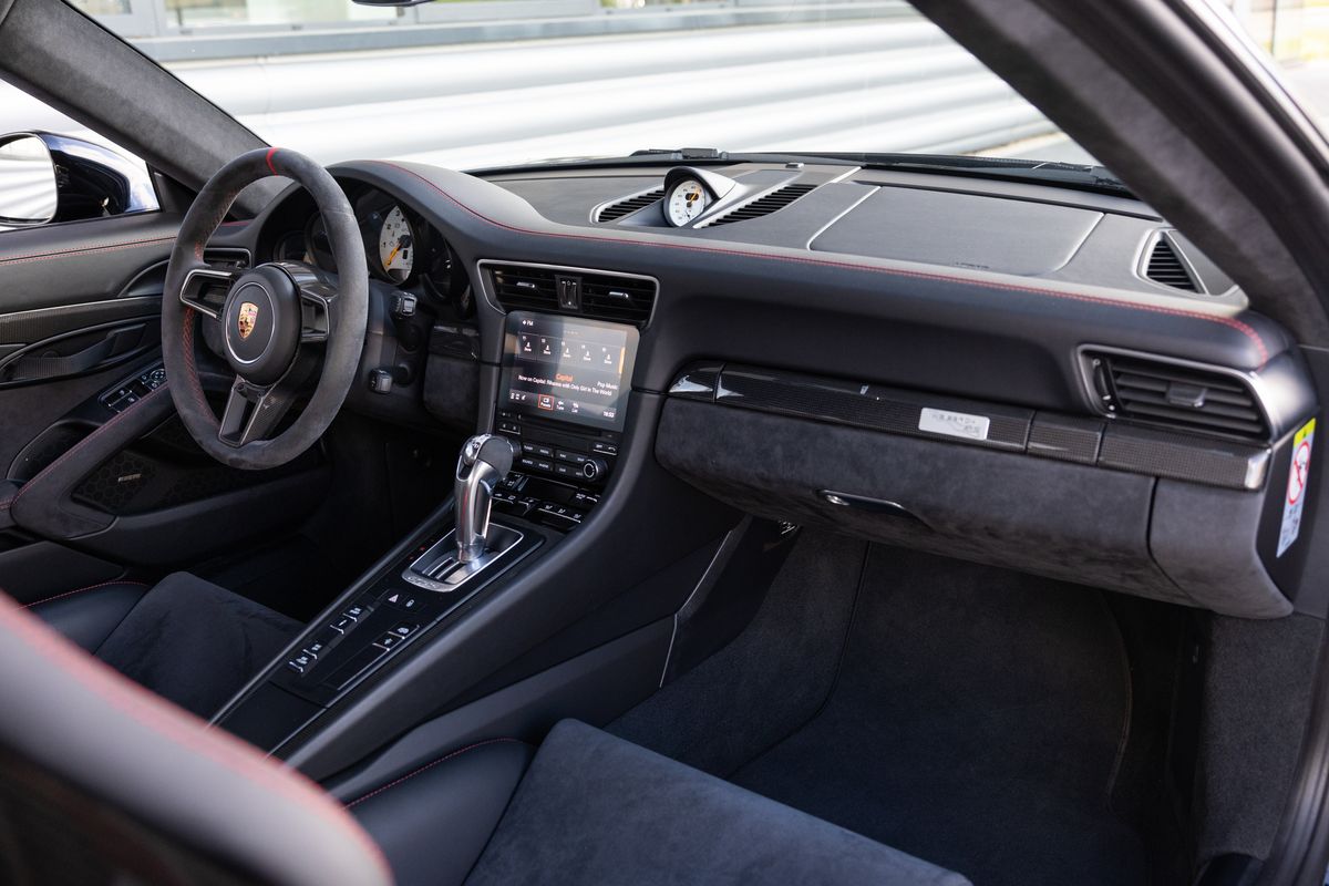 2018 Porsche 911 (991.2) GT2 RS Weissach