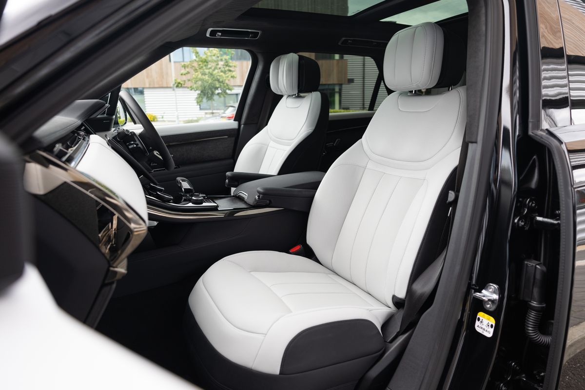 2023 Land Rover Range Rover Sport P530 First Edition