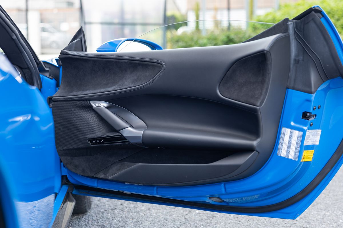 2023 Ferrari SF90 Spider
