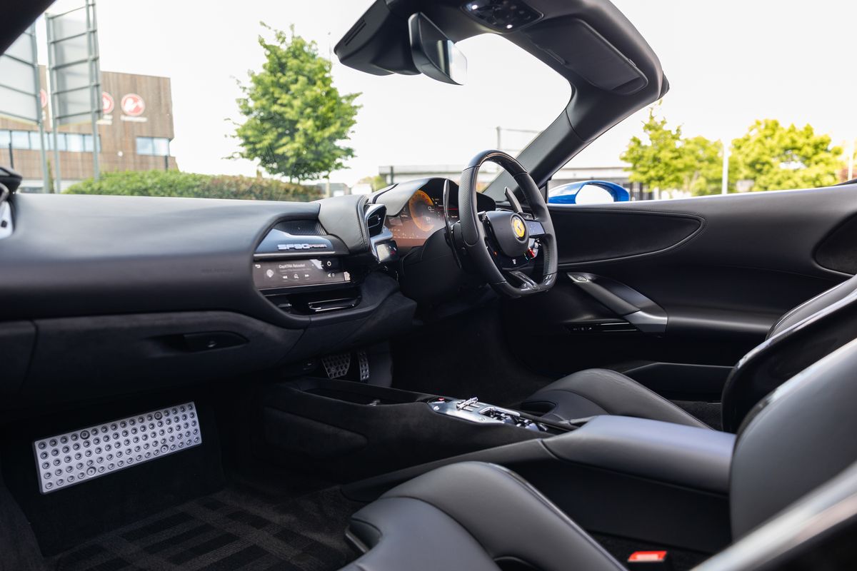 2023 Ferrari SF90 Spider
