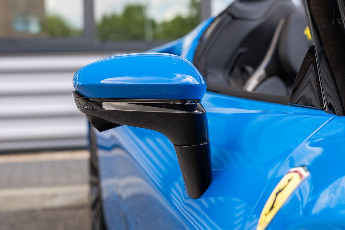 2023 Ferrari SF90 Spider