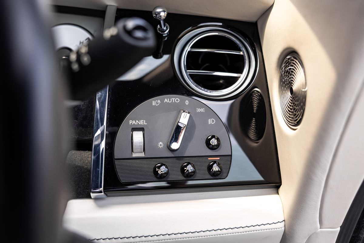 2019 Rolls-Royce Dawn