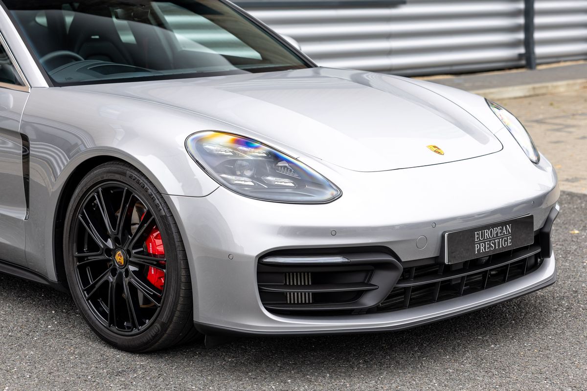 2022 Porsche Panamera 4S Saloon
