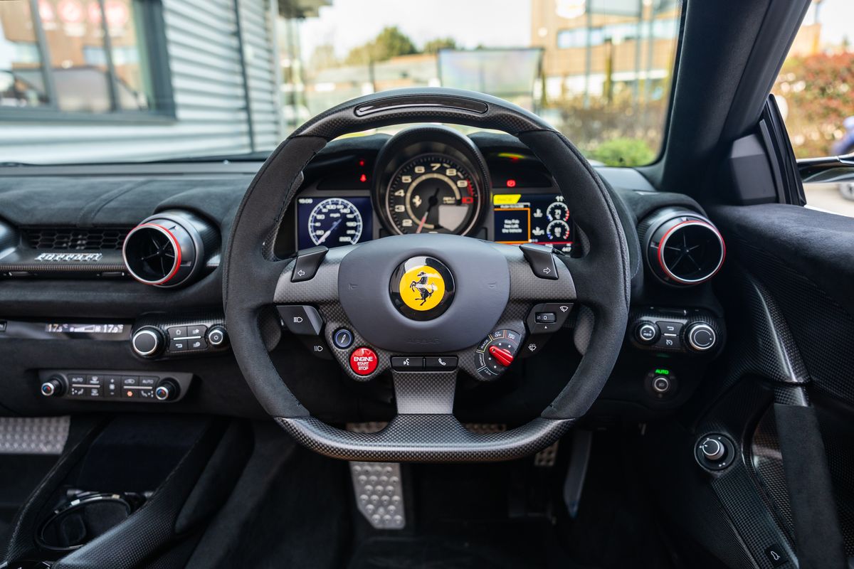 2024 Ferrari 812 Competizione Aperta
