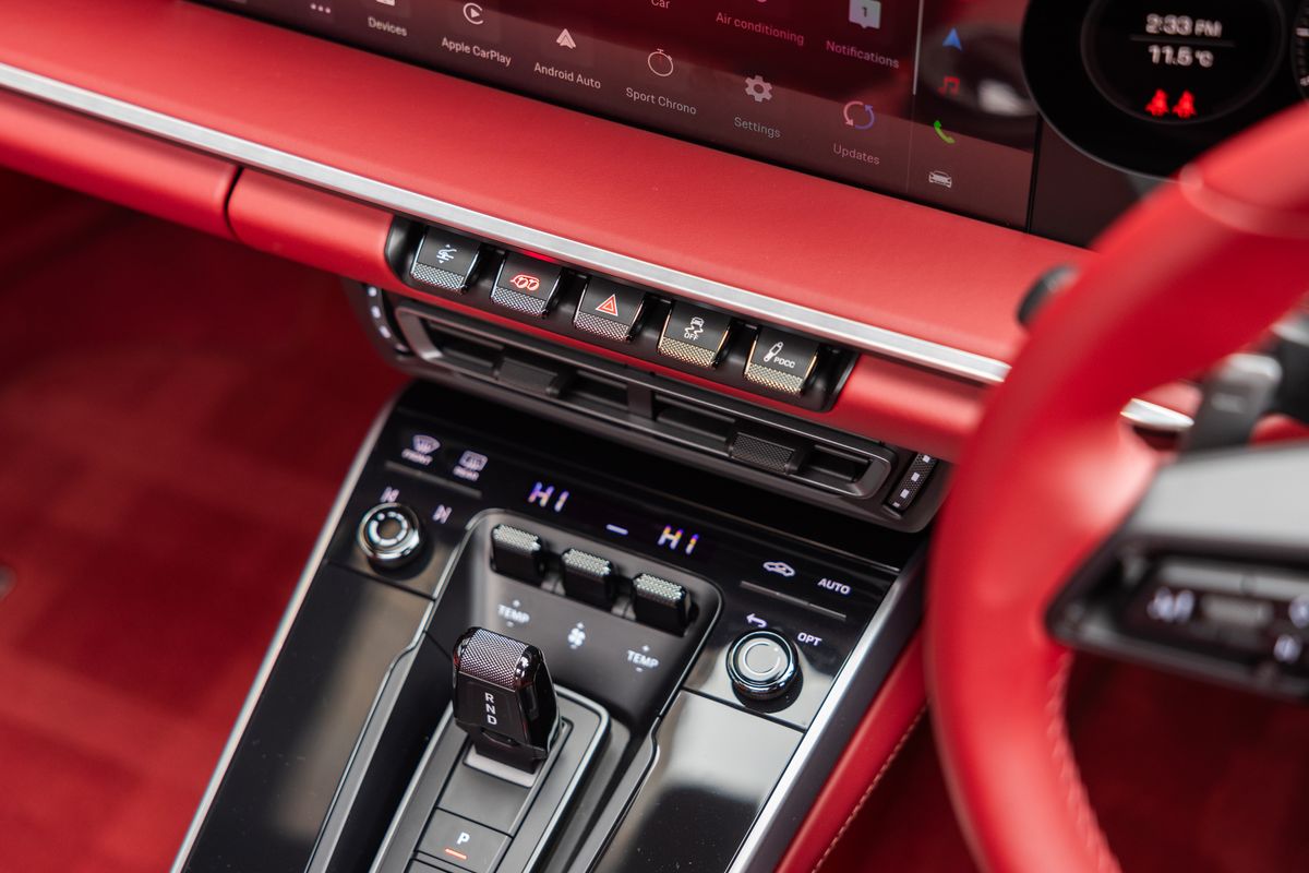 2024 Porsche 911 (992) Turbo S