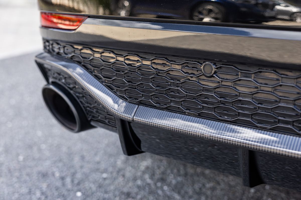 2023 Audi RSQ8 Carbon Black