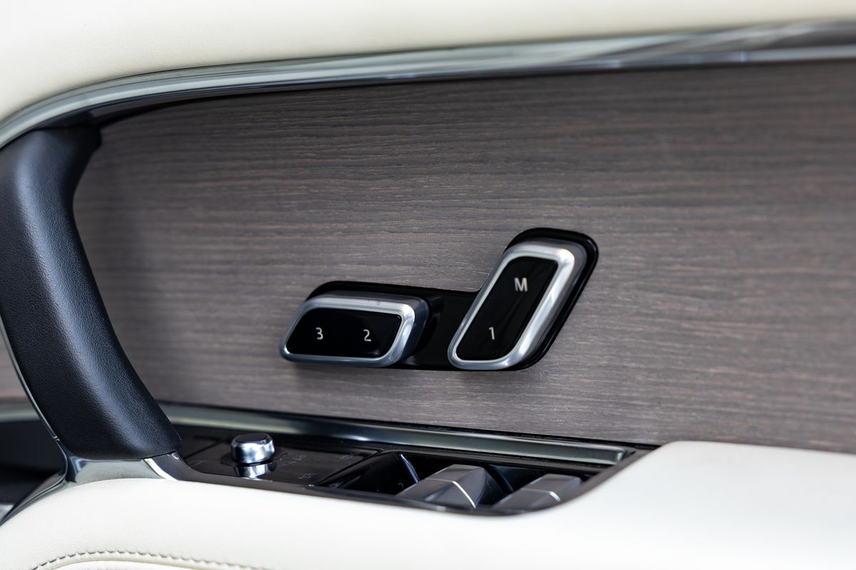 2022 Land Rover Range Rover P530 Autobiography First Edition
