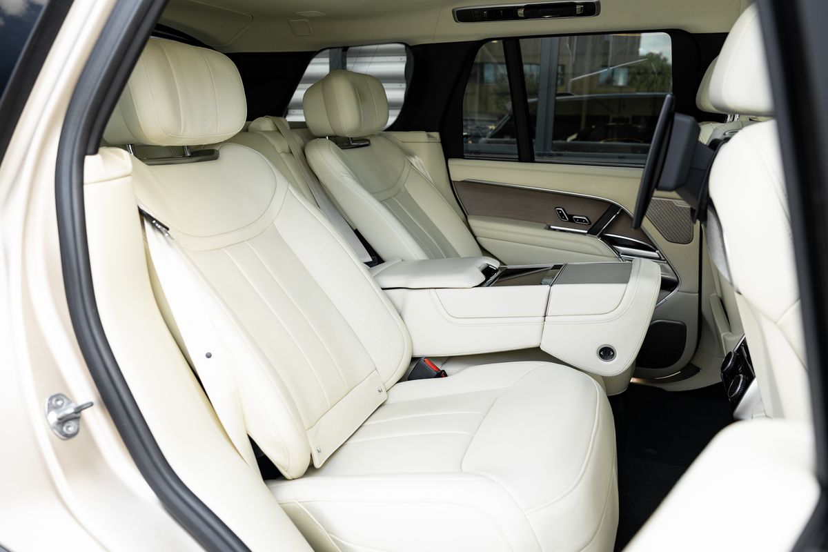 2022 Land Rover Range Rover P530 Autobiography First Edition