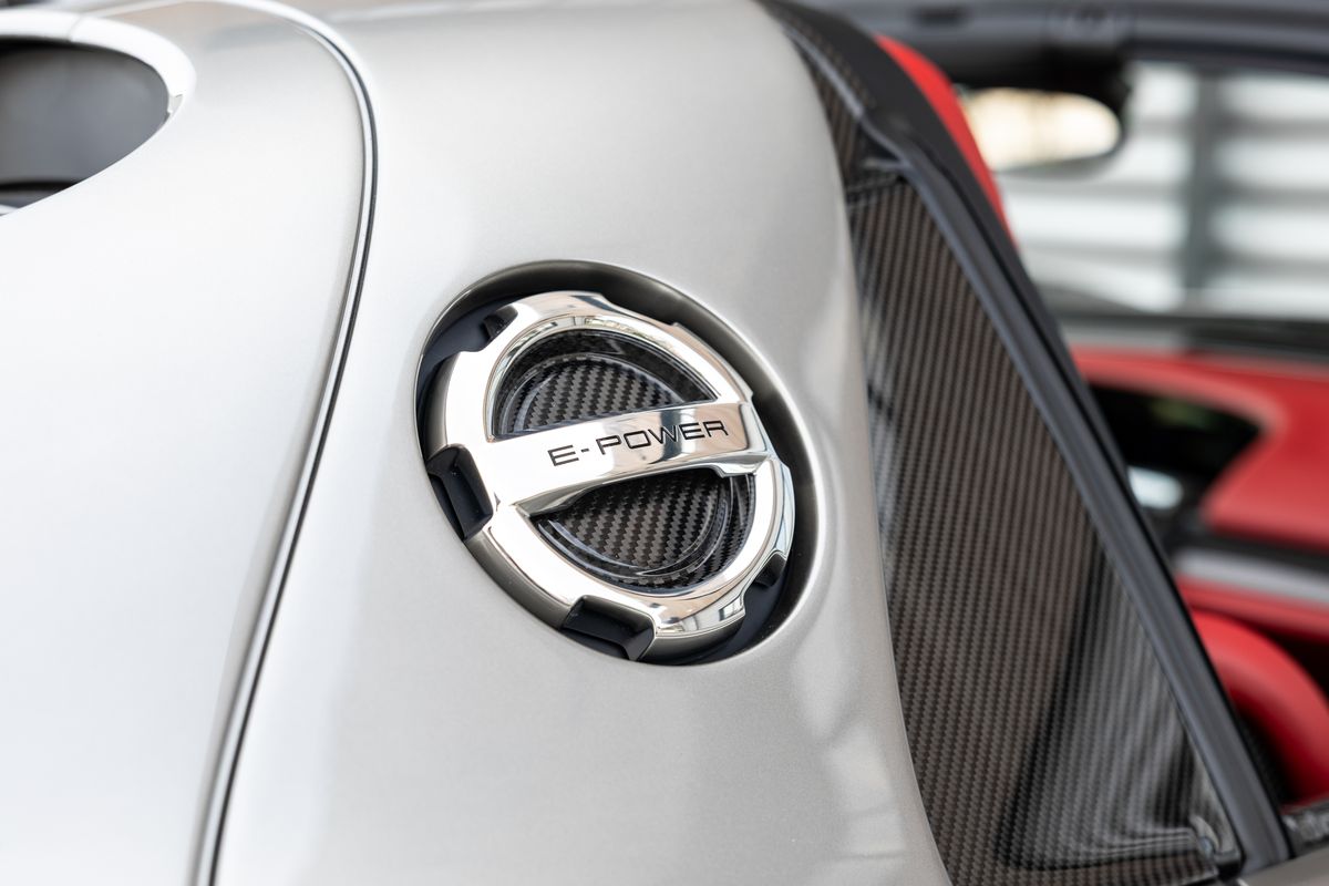 2015 Porsche 918 Spyder Weissach