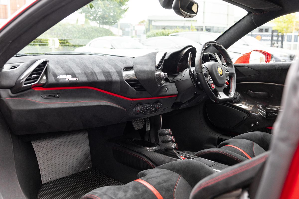 2019 Ferrari 488 Pista