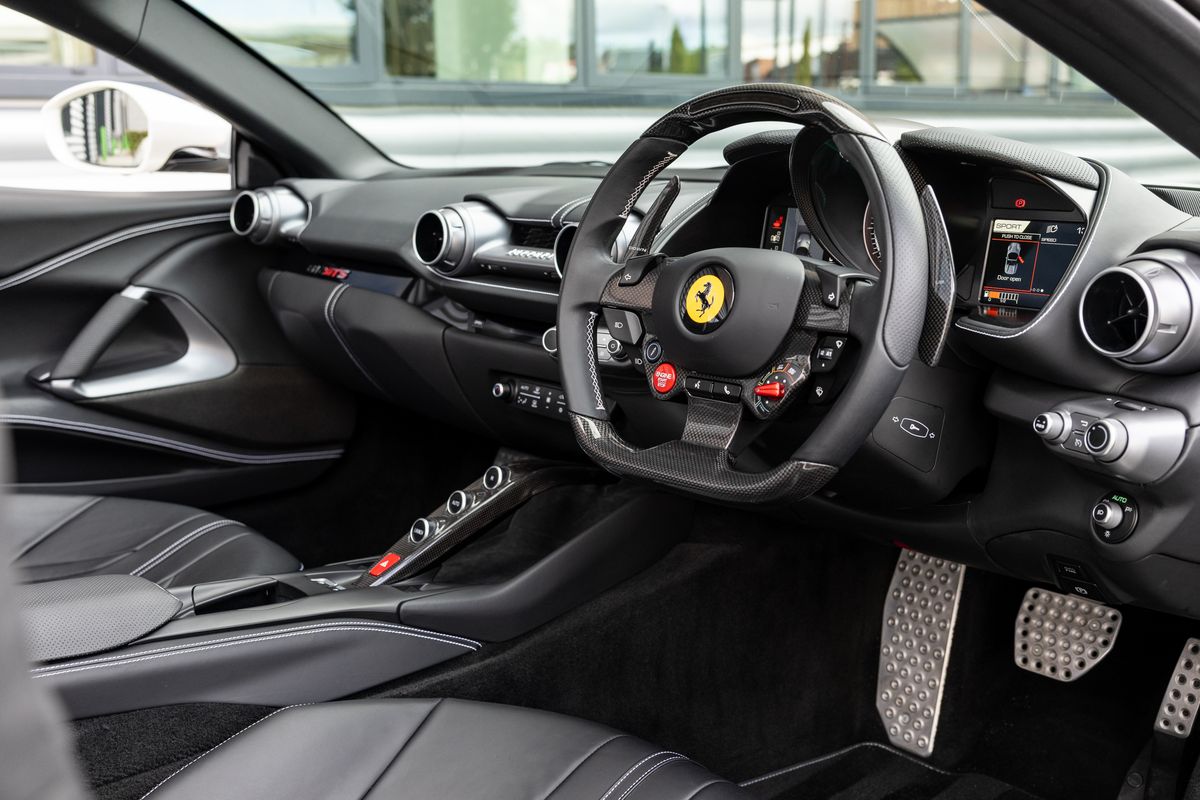 2021 Ferrari 812 GTS