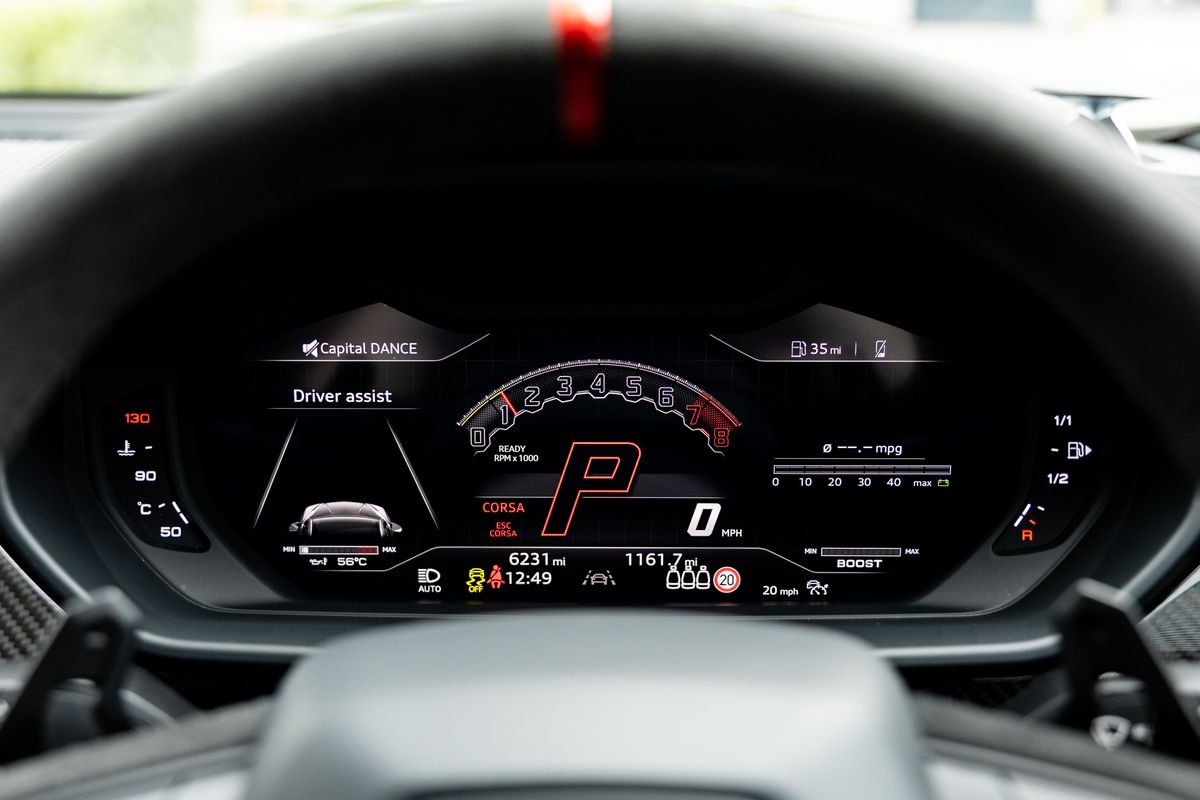 2024 Lamborghini Urus Performante