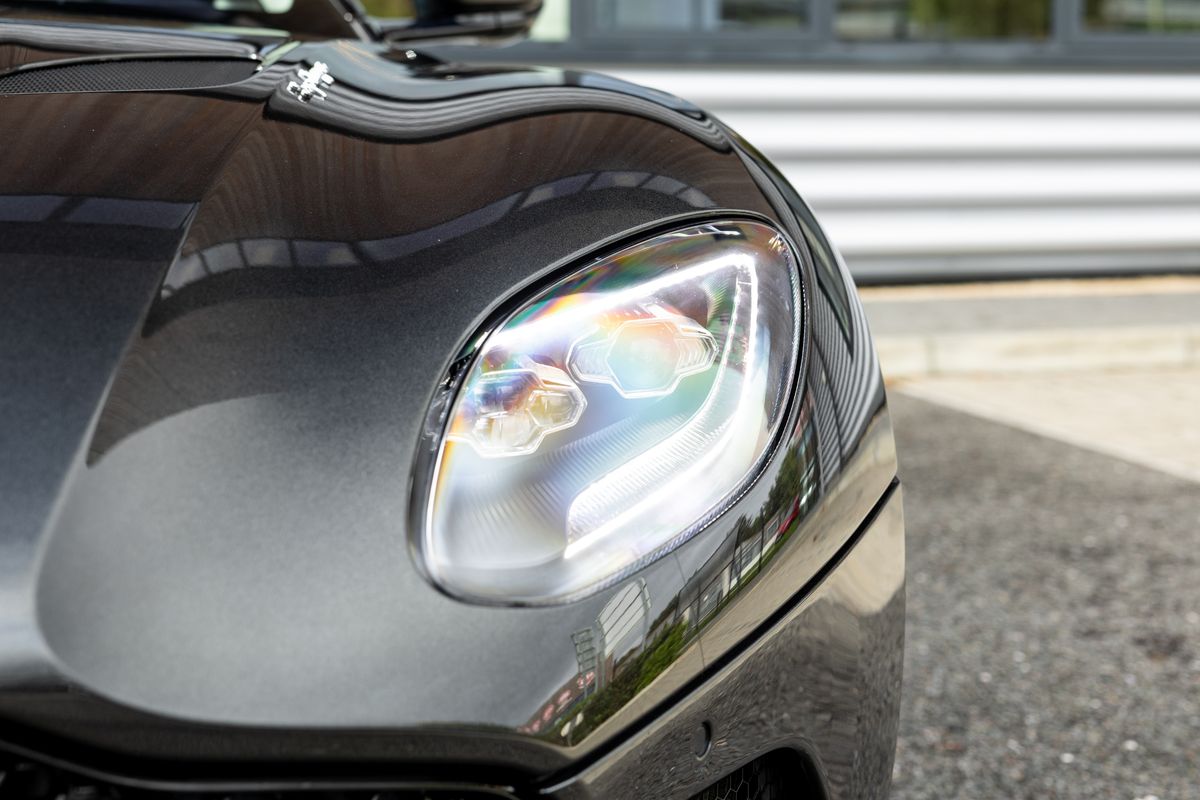 2020 Aston Martin DBS Superleggera