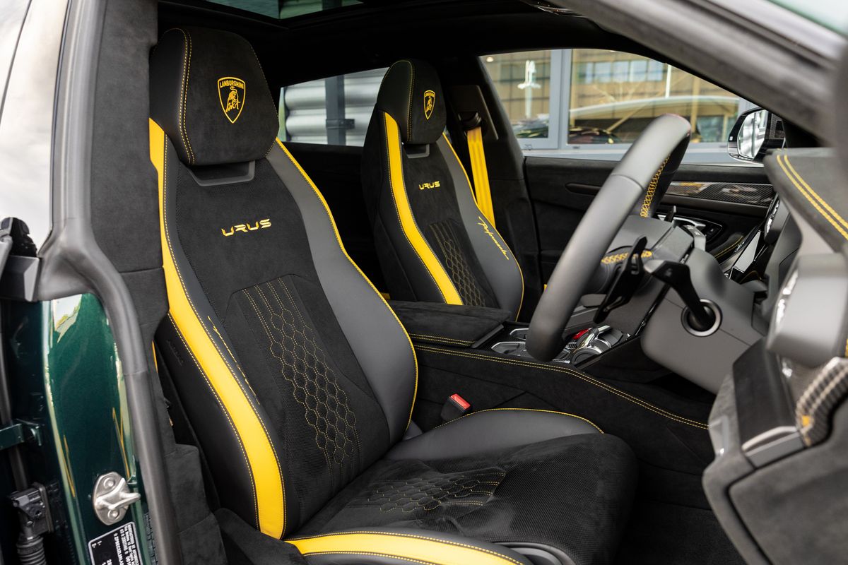 2024 Lamborghini Urus Performante