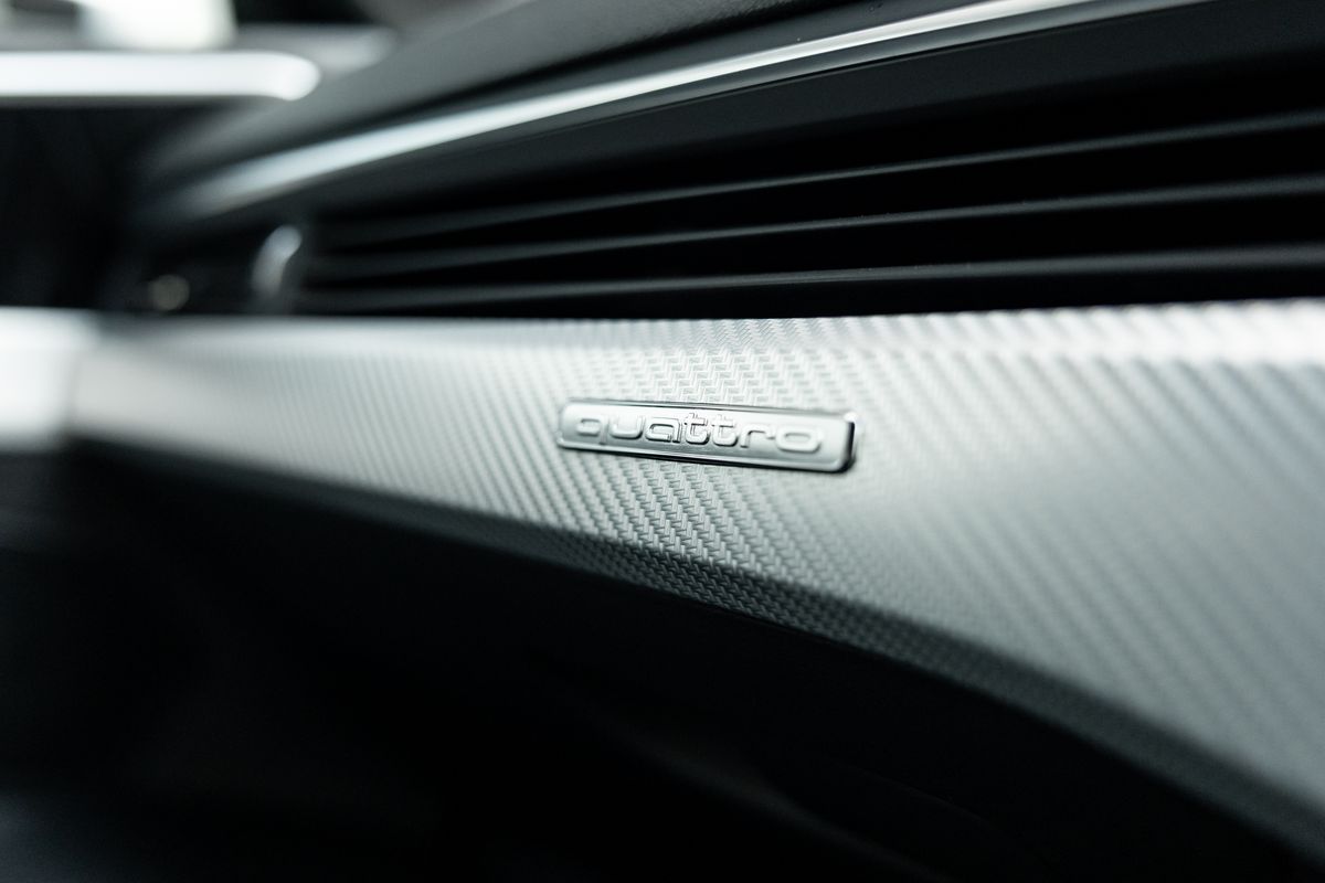 2020 Audi RS4 Avant