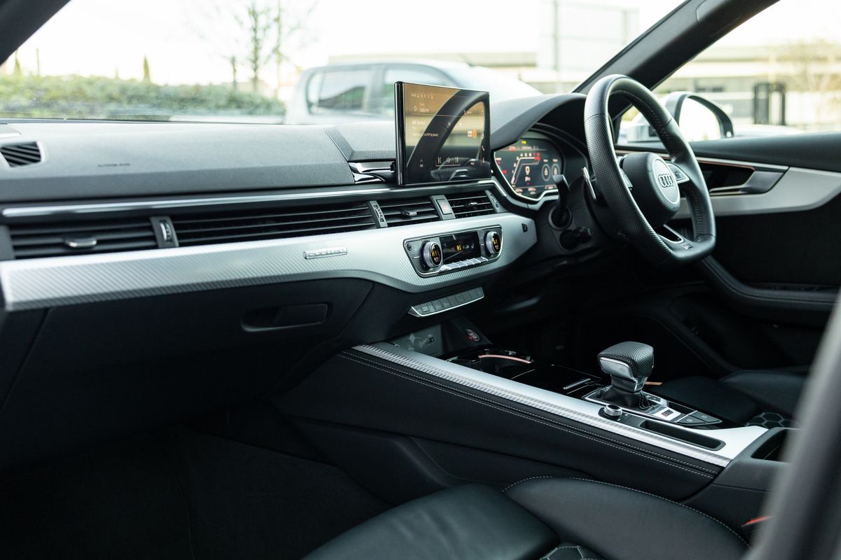 2020 Audi RS4 Avant