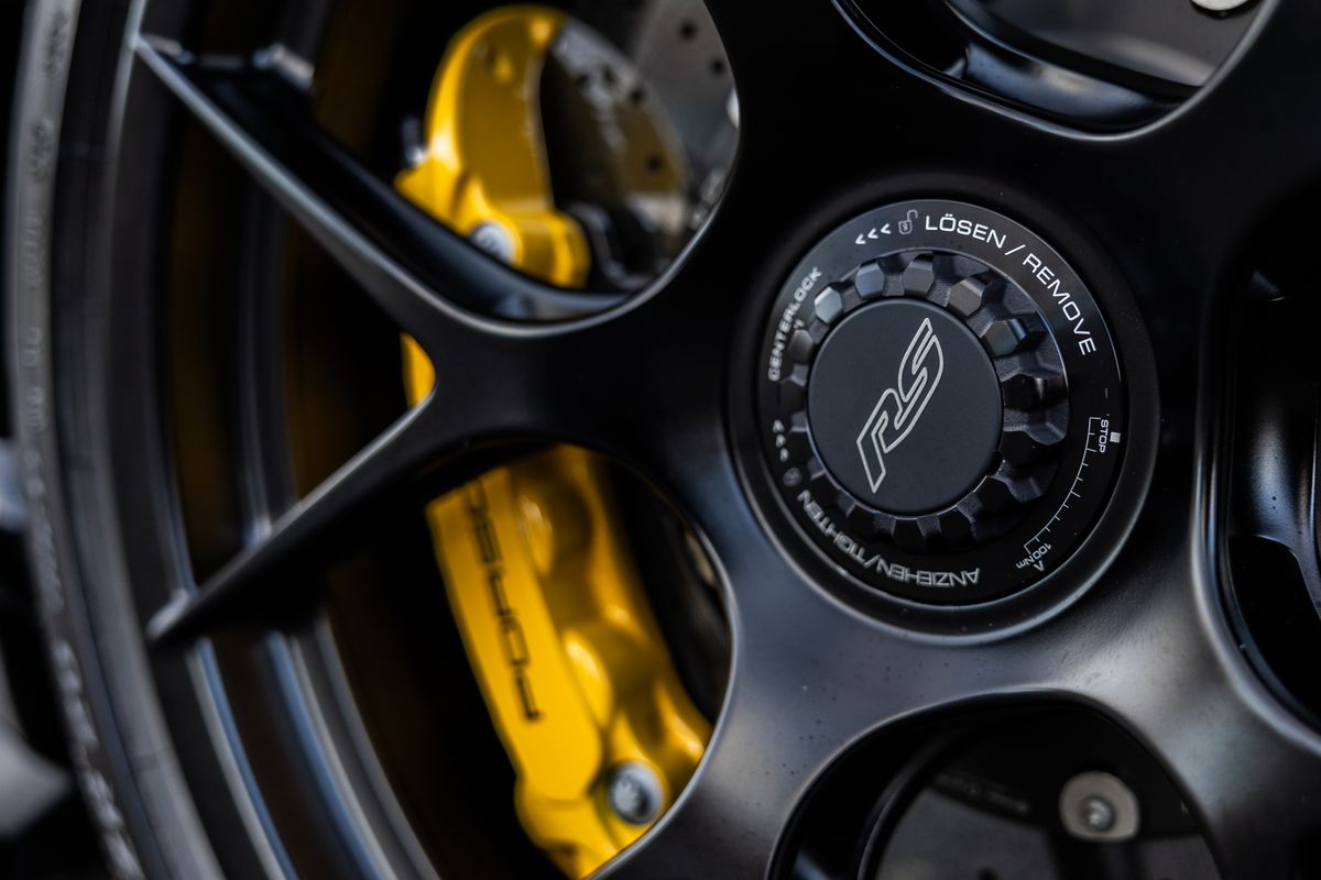 2025 Porsche 911 (992.1) GT3 RS Weissach