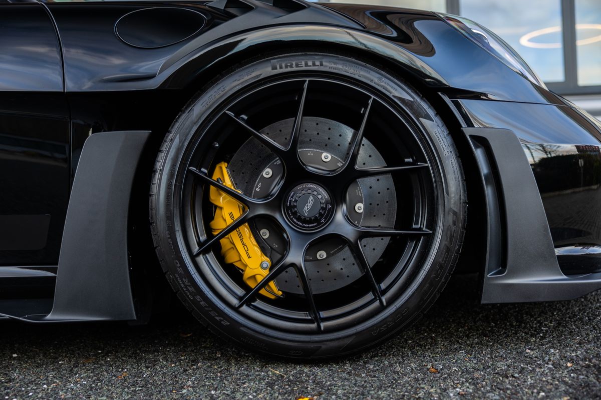 2025 Porsche 911 (992.1) GT3 RS Weissach