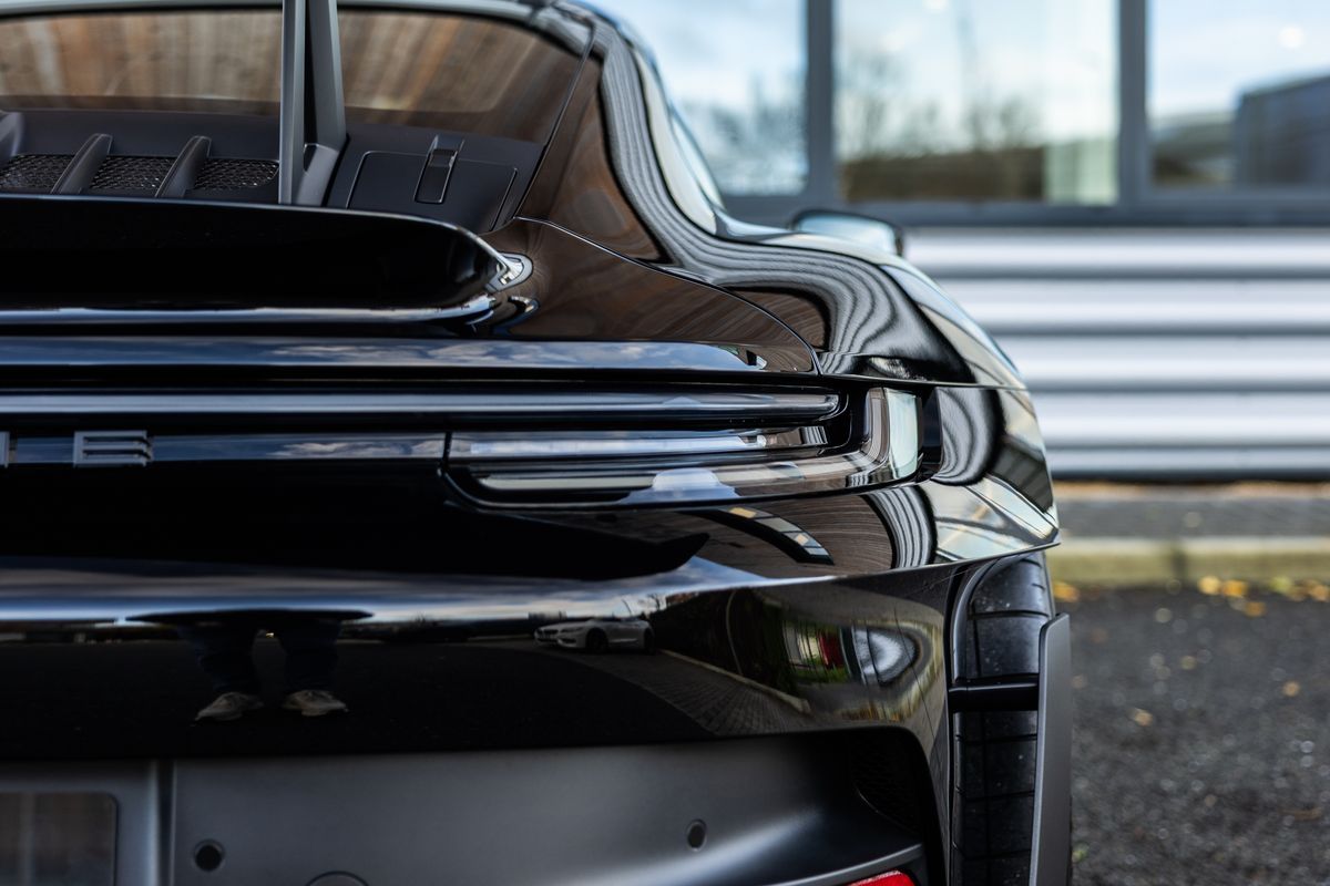 2025 Porsche 911 (992.1) GT3 RS Weissach