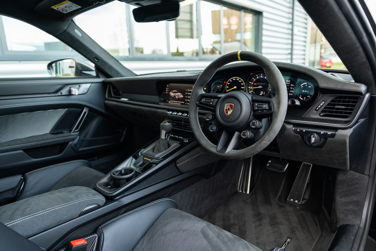 2025 Porsche 911 (992.1) GT3 RS Weissach