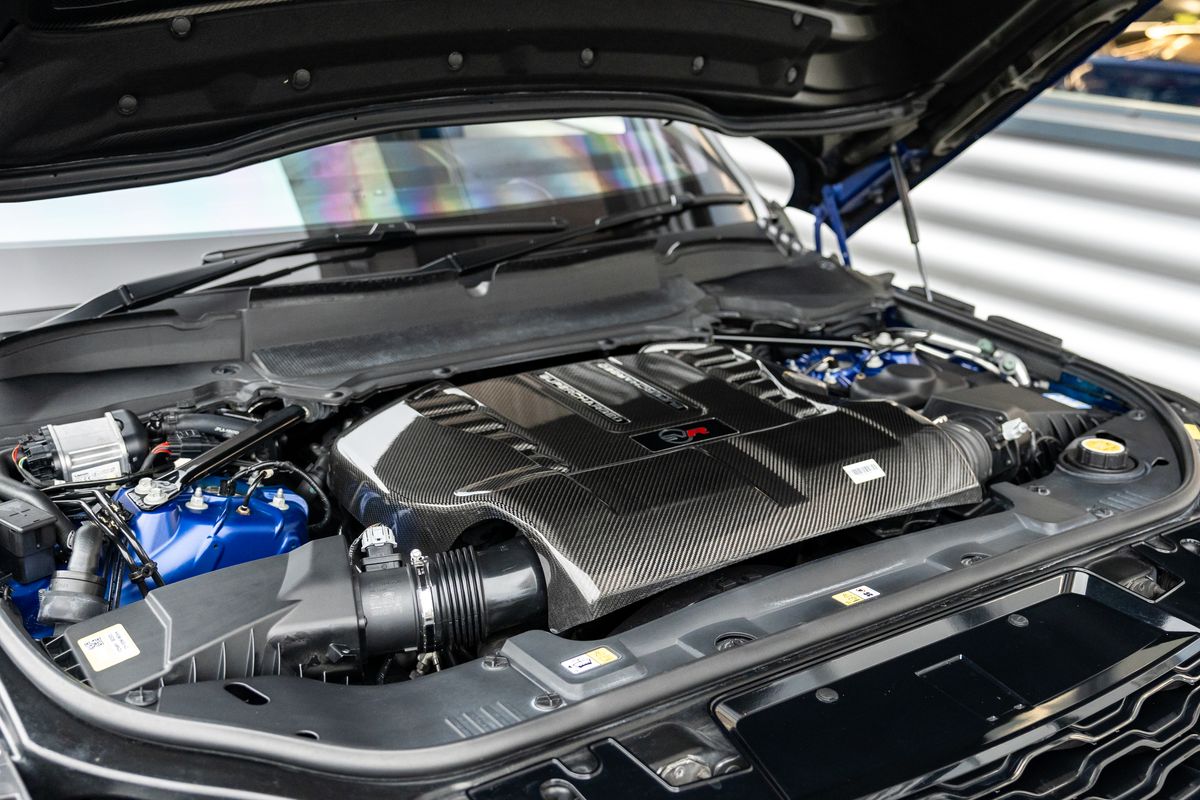 2022 Land Rover Range Rover Sport SVR Carbon Edition