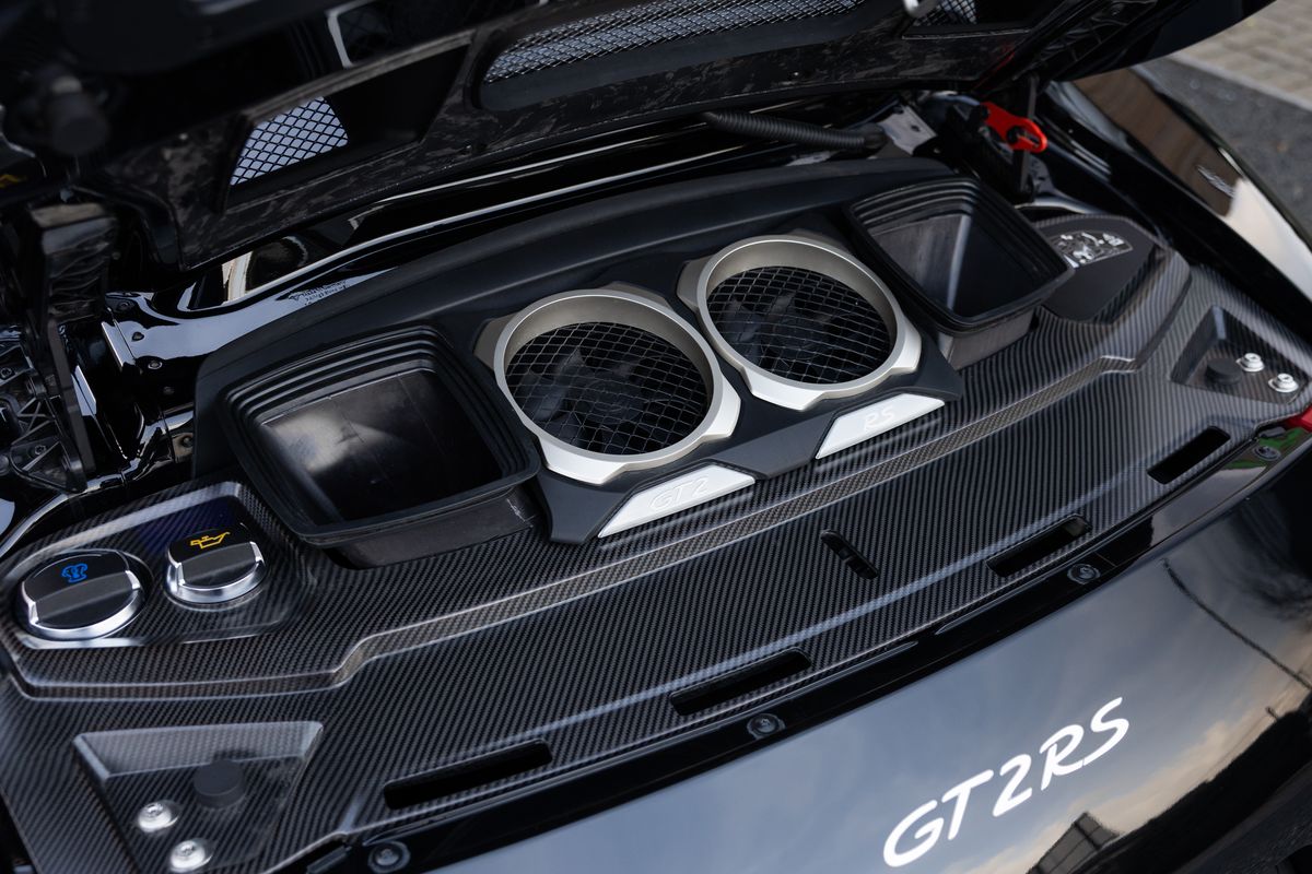 2018 Porsche 911 (991.2) GT2 RS Weissach