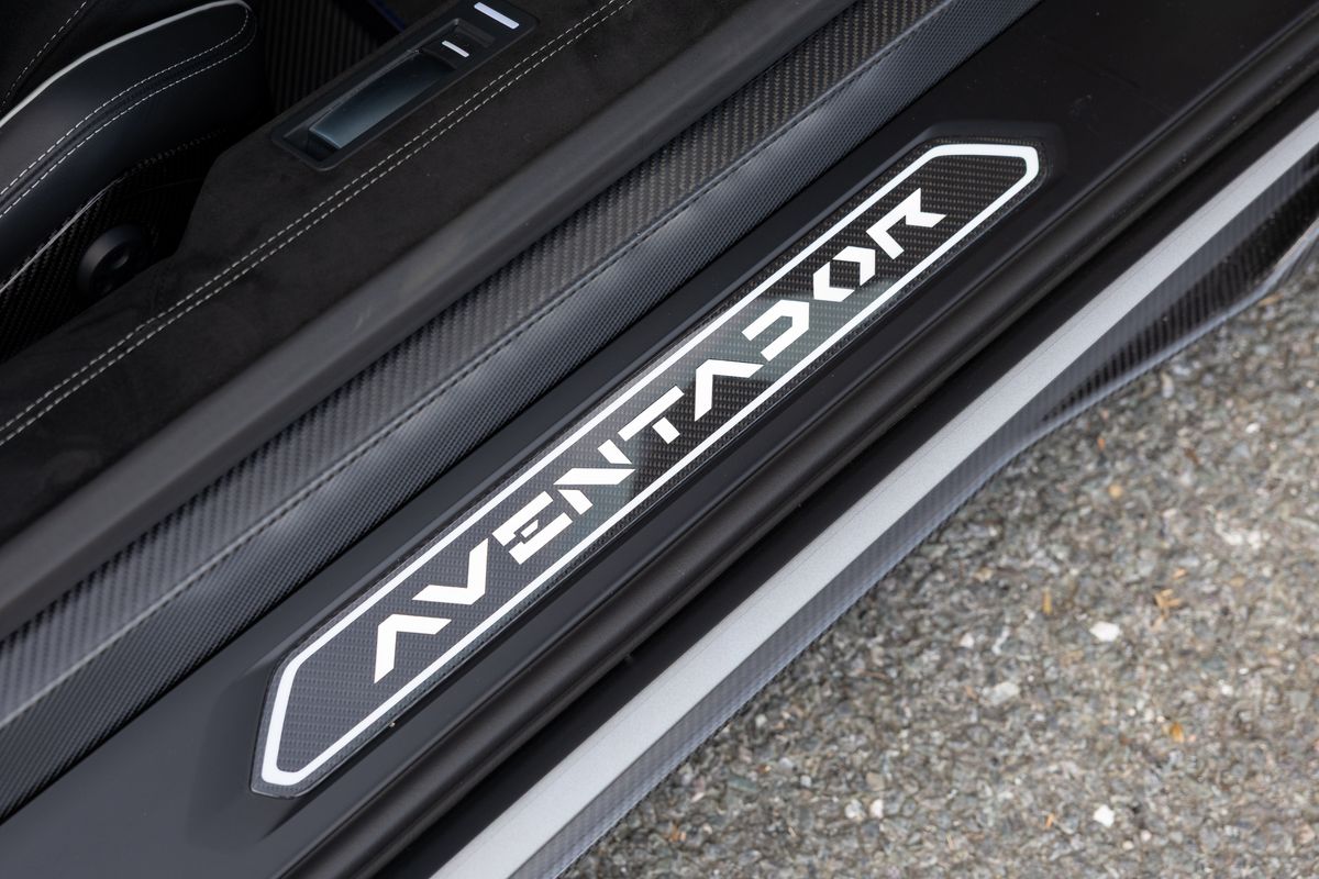 2019 Lamborghini Aventador SVJ