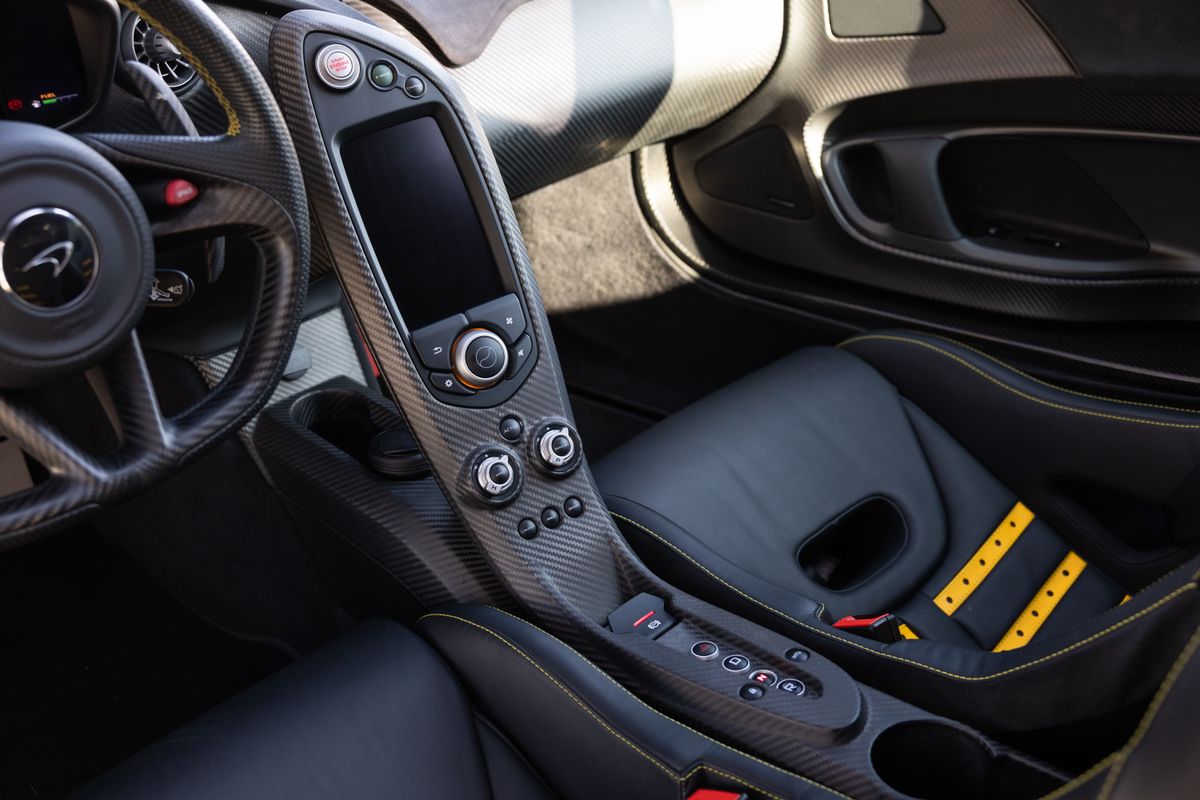 2015 McLaren P1