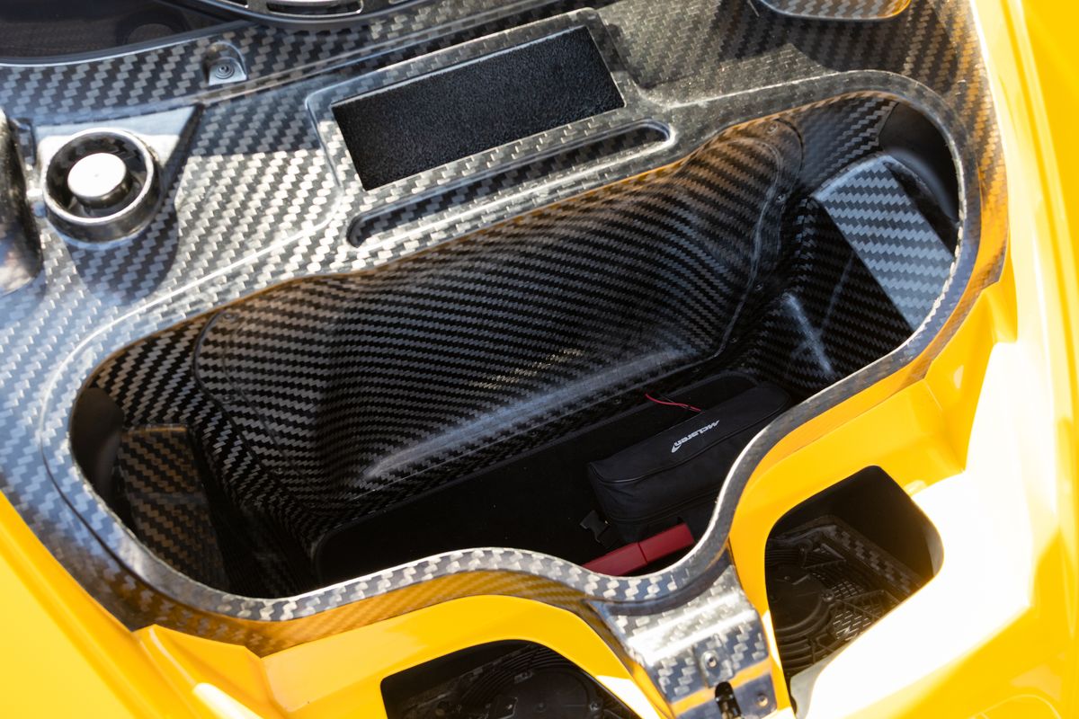 2015 McLaren P1
