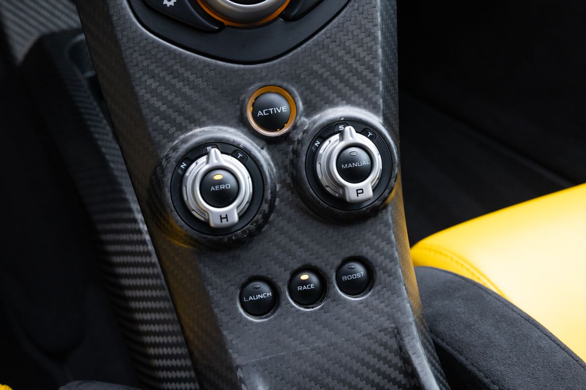 2014 McLaren P1