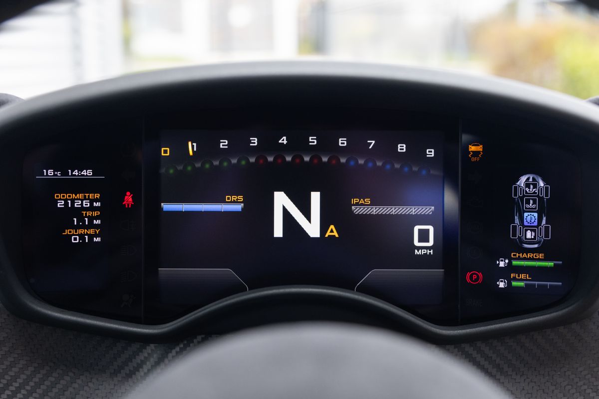 2014 McLaren P1