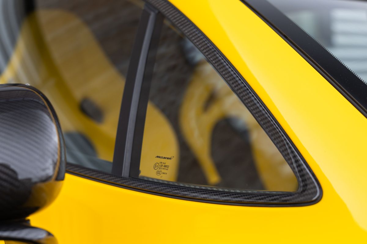 2014 McLaren P1